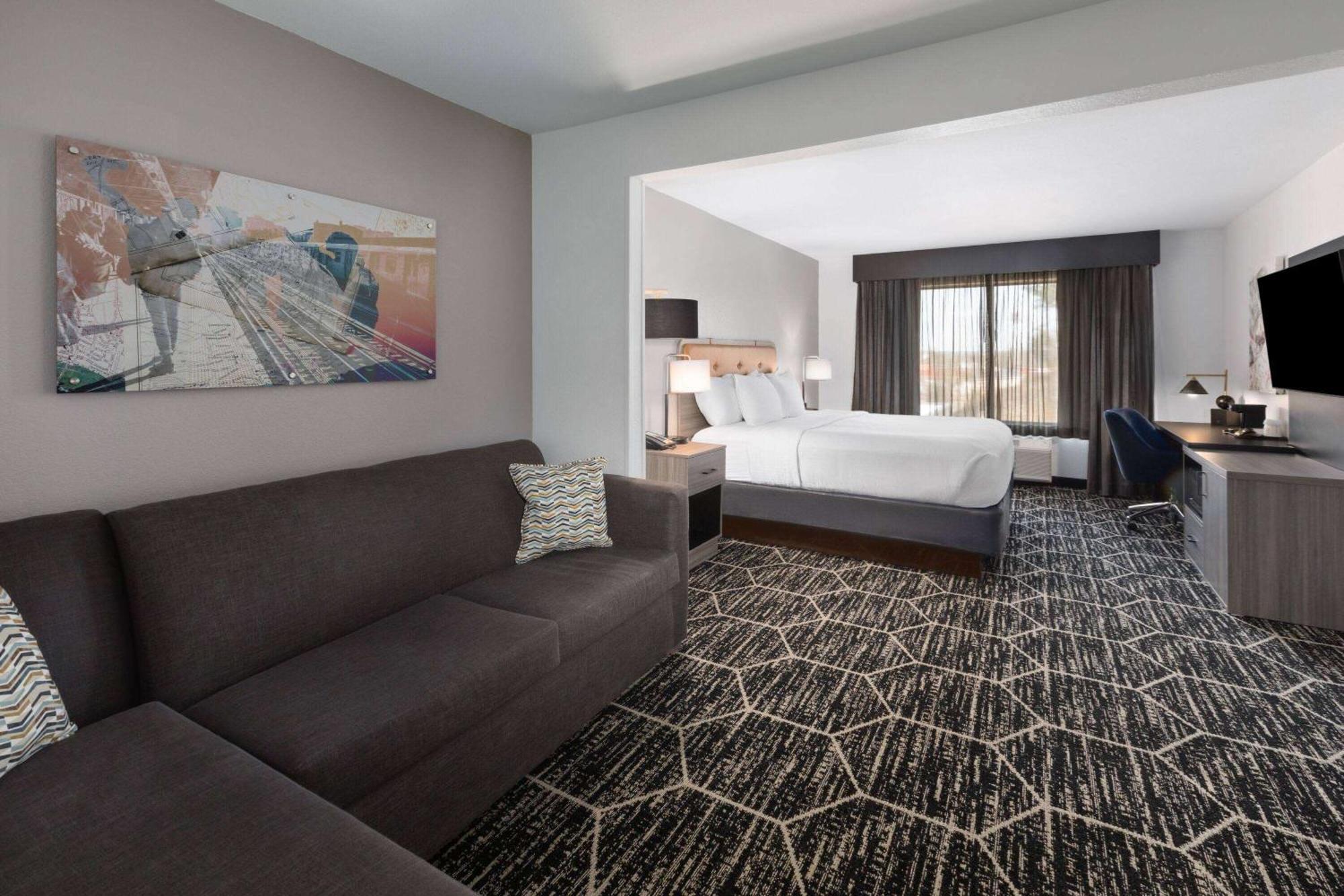 La Quinta Inn & Suites By Wyndham Meridian Eksteriør bilde