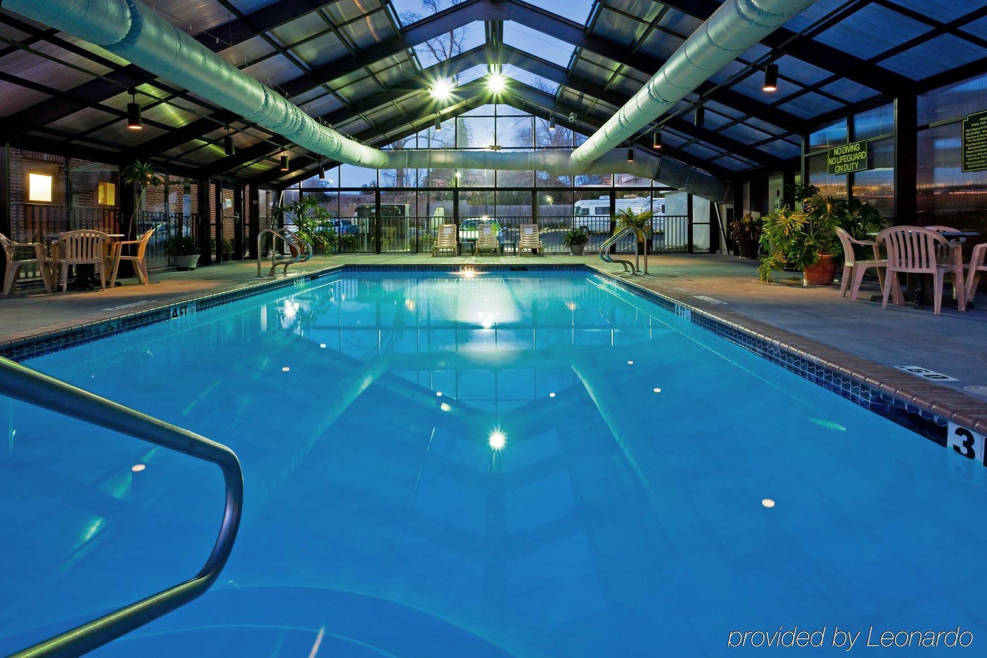 La Quinta Inn & Suites By Wyndham Meridian Eksteriør bilde