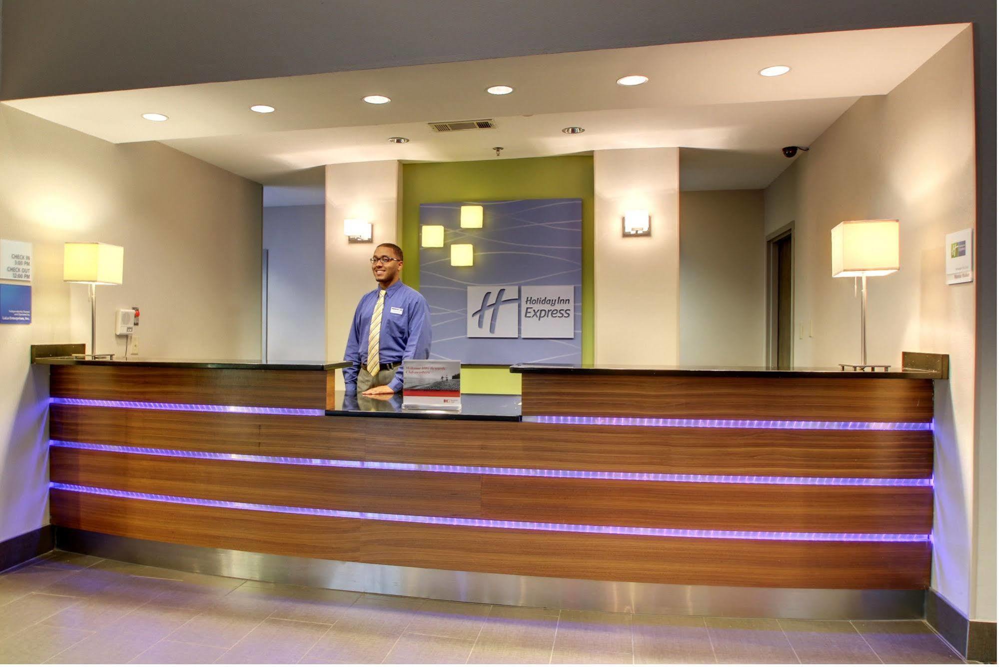 La Quinta Inn & Suites By Wyndham Meridian Eksteriør bilde