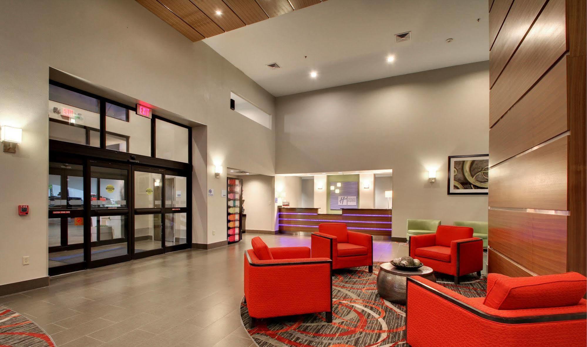 La Quinta Inn & Suites By Wyndham Meridian Eksteriør bilde